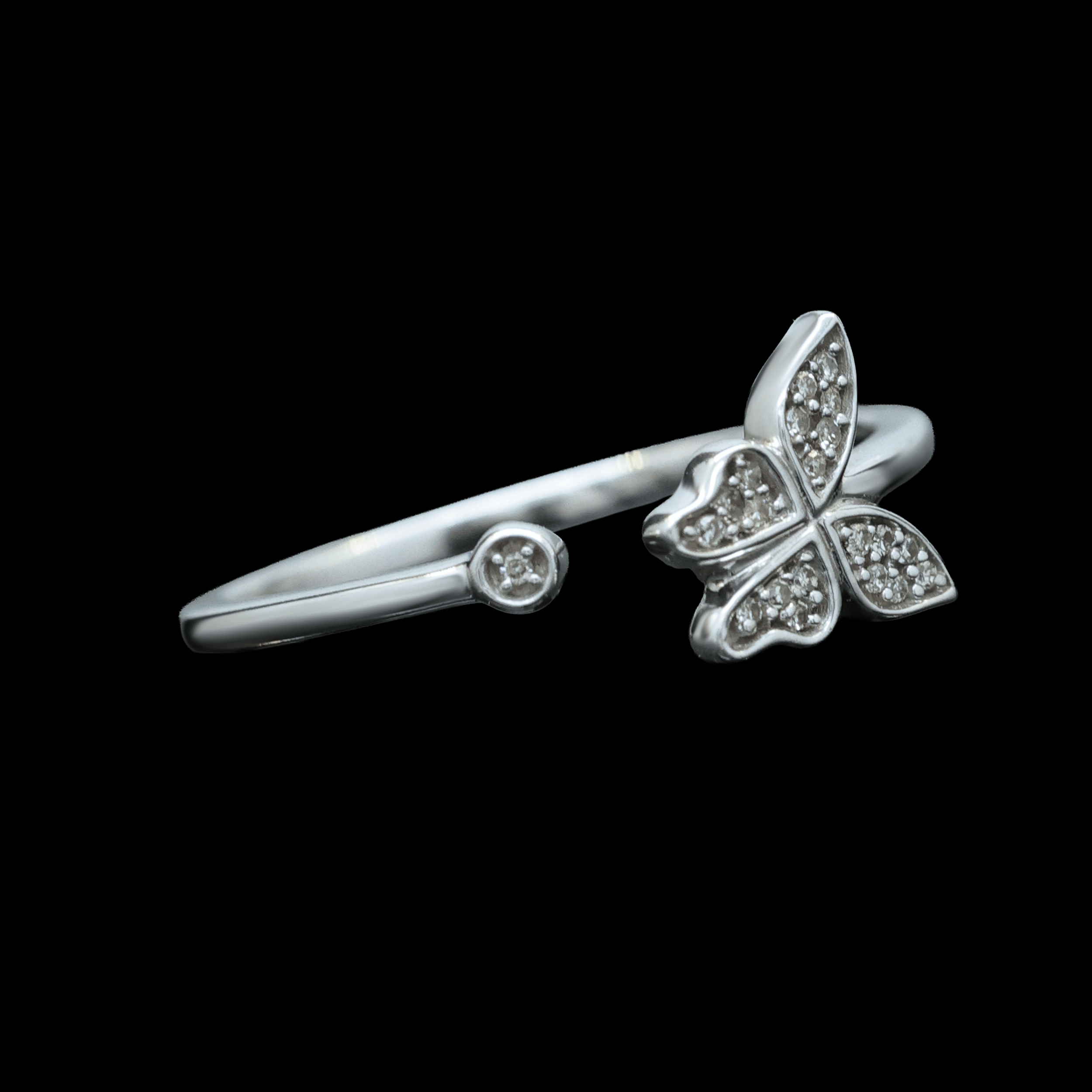 Anillo para Dama de Oro Blanco con Mariposa