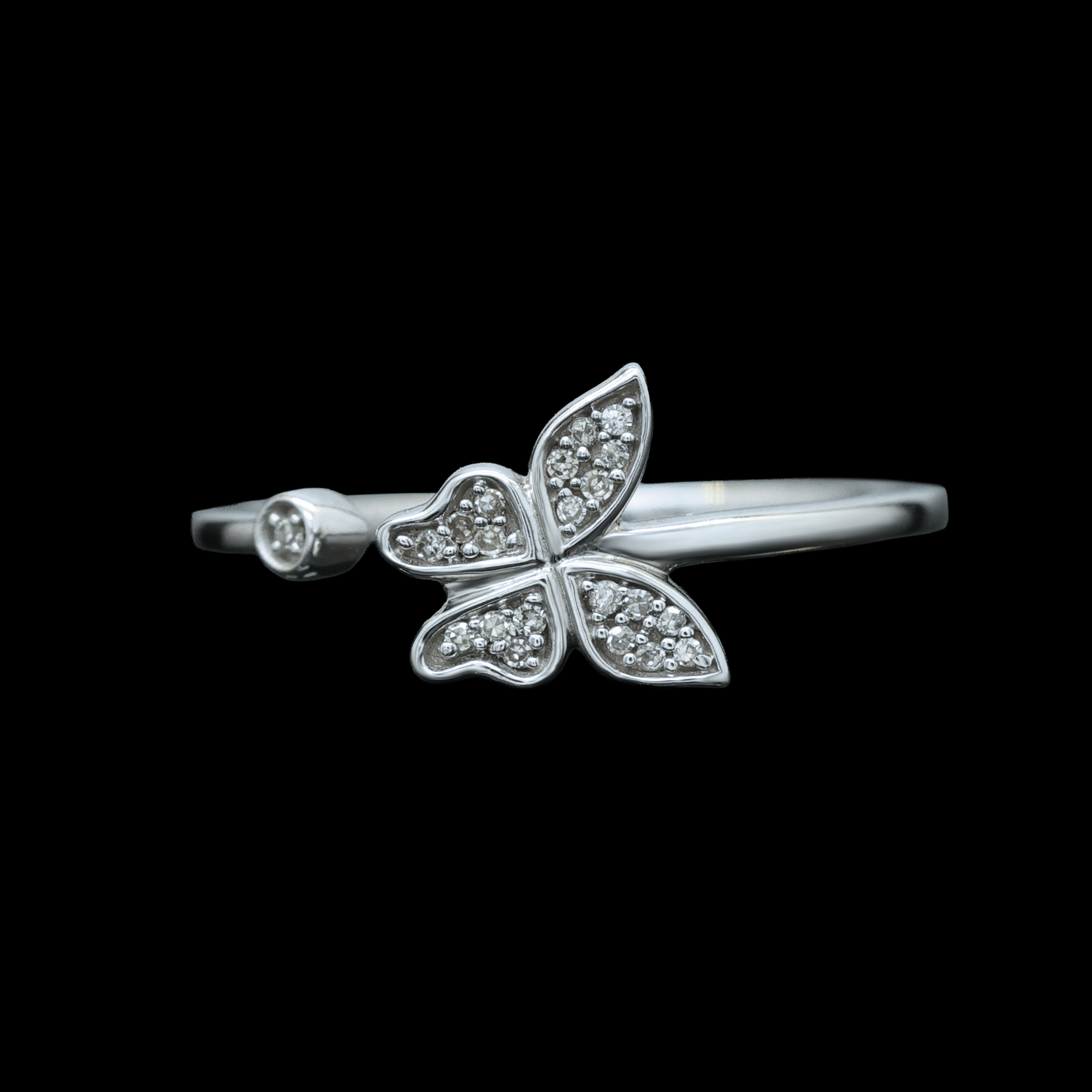 Anillo para Dama de Oro Blanco con Mariposa