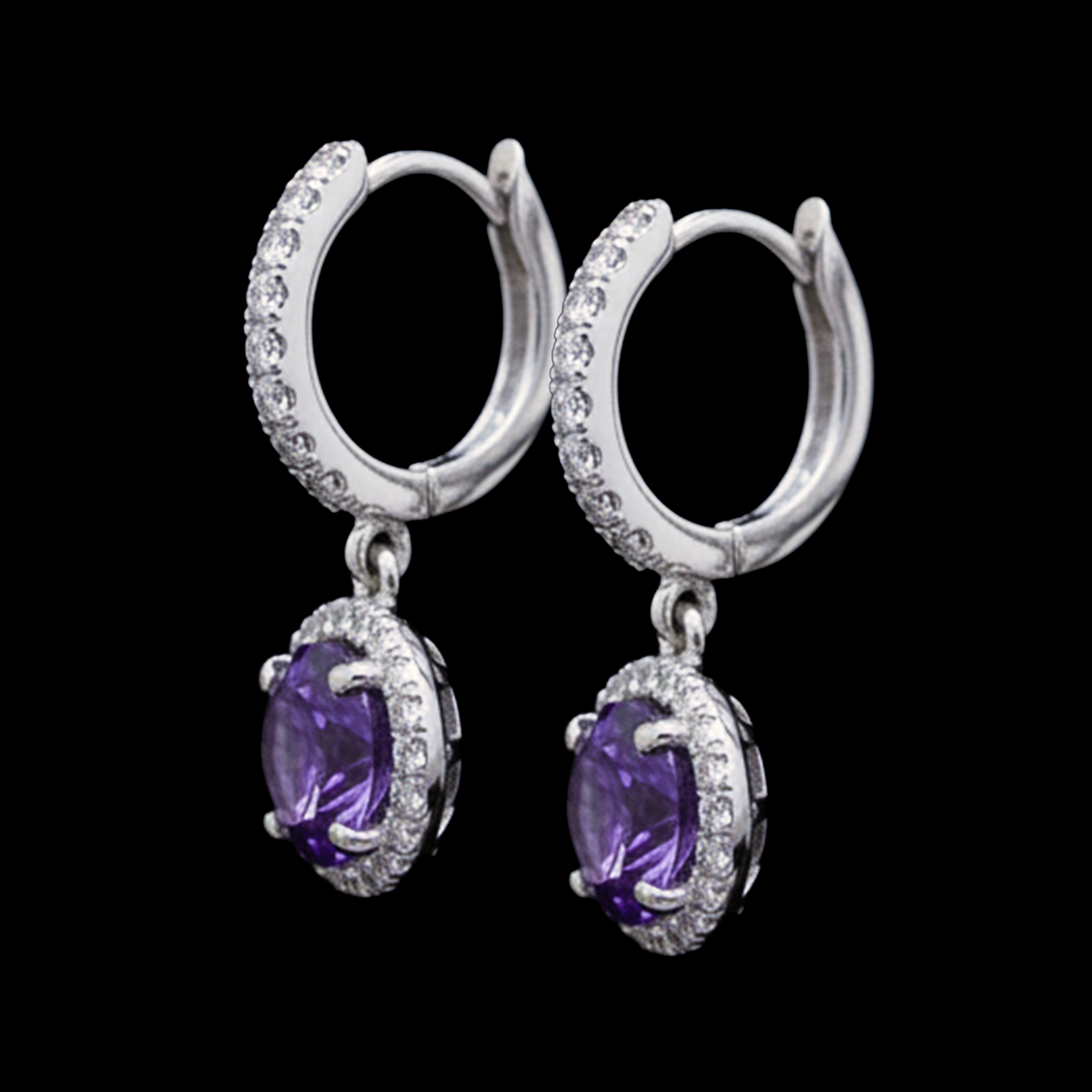 Arracadas con Diamantes en Bisel y Rubi Redondo Colgando