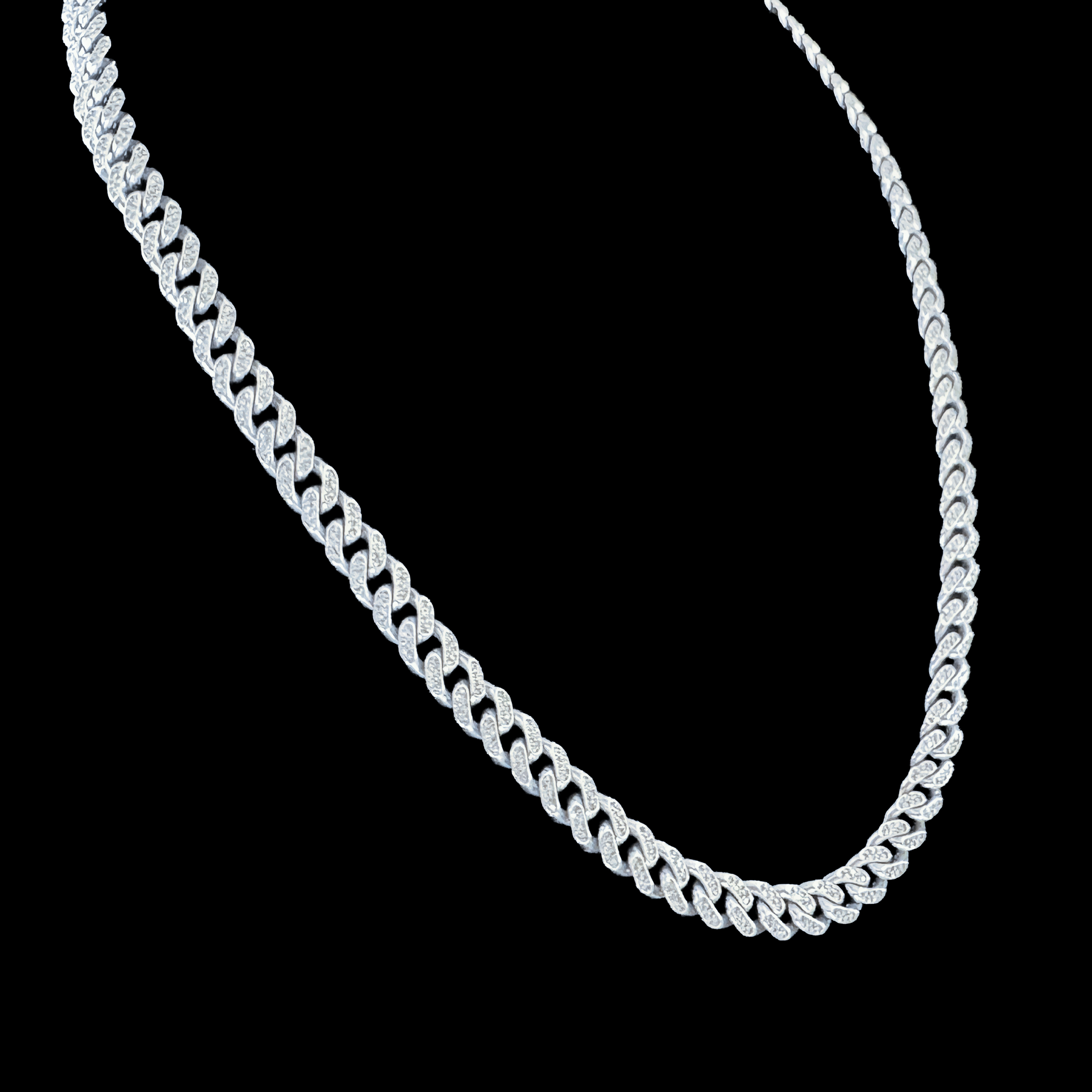 Cadena Barbada Redonda en Oro Blanco con Diamantes 14K