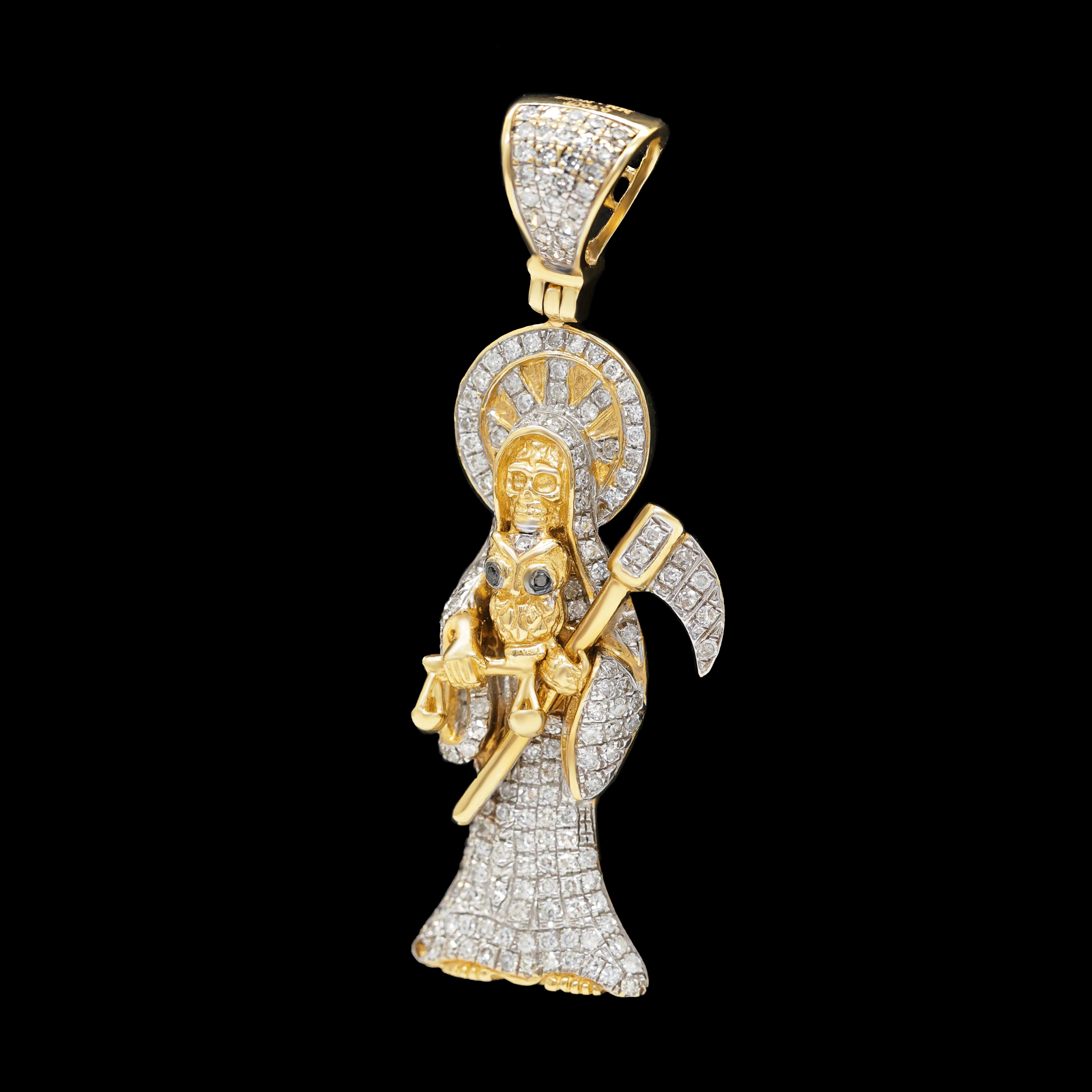 Dije Santa Muerte 14k con Diamantes