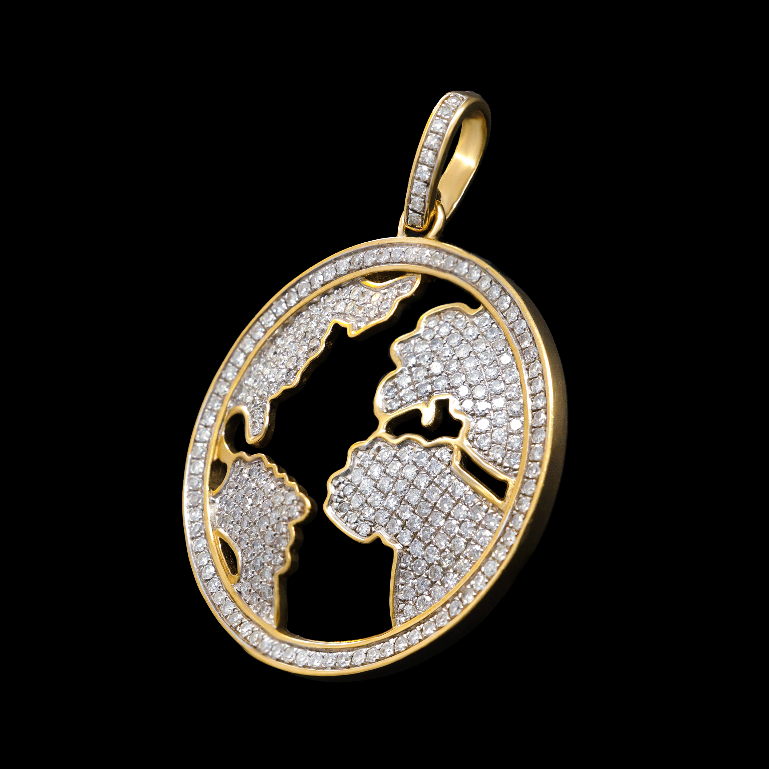 Dije Mundo con Diamantes