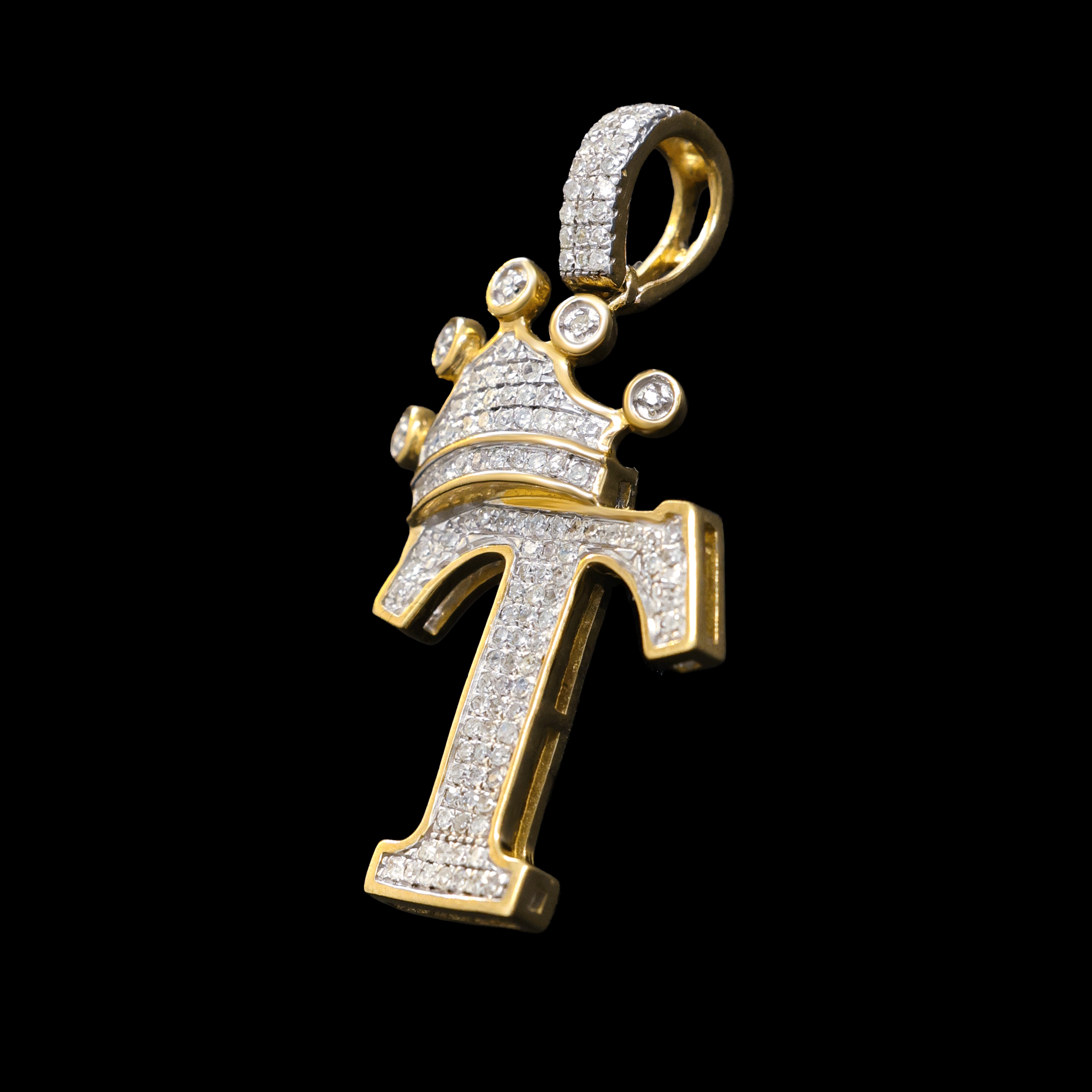 Dile Letra T Full Diamantes con Corona