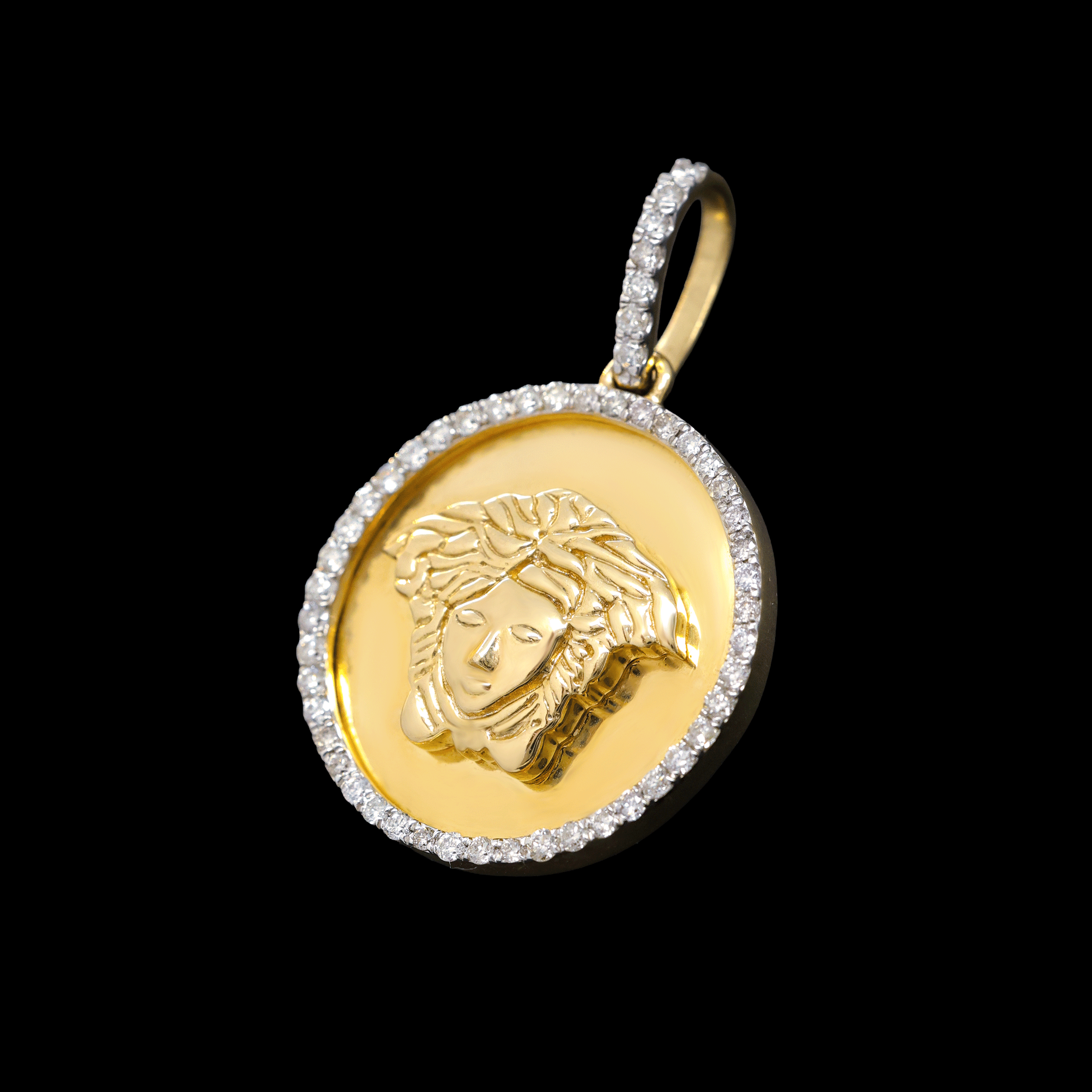 Medalla Medusa con Bisel en Diamantes