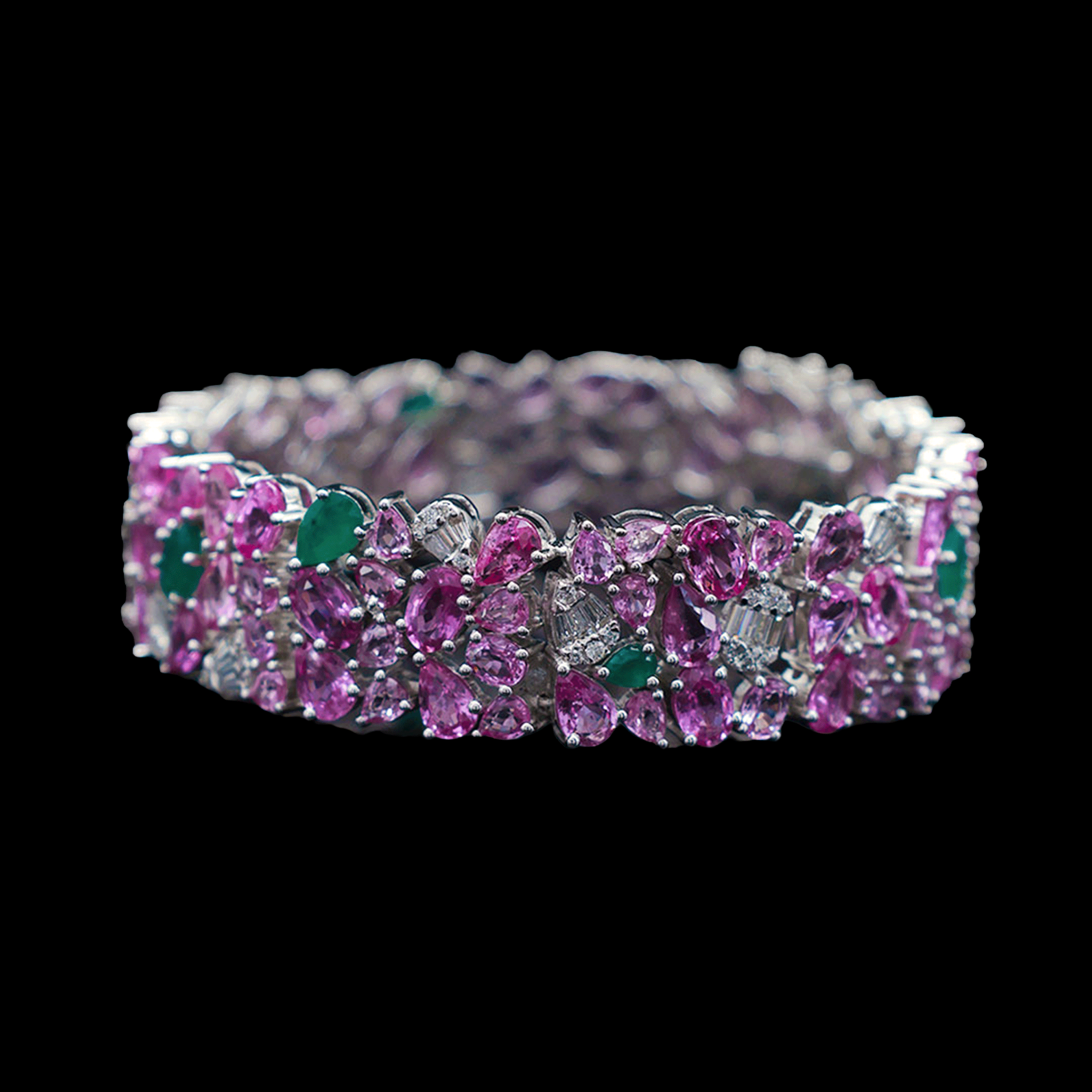 Pulsera de Diamantes Blancos con Zafiros Rosa y Esmeraldas Verdes